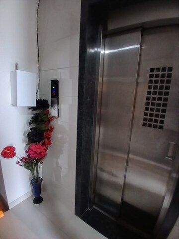 Lift in 4 BHK Villa at Darga Road – for Rent