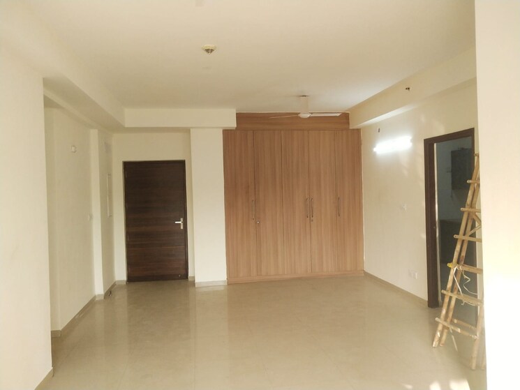 Room, moti nagar 3 Bedroom 1600 Sq.Ft. Apartment In Moti Nagar Delhi 8791013