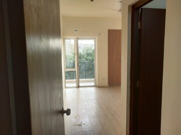 Room in 3 BHK Apartment at Moti Nagar – for Rent