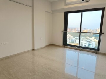 Room in 4 BHK Apartment at Adani Ten BKC, Bandra East – for Sale