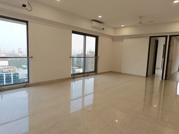 Room in 4 BHK Apartment at Adani Ten BKC, Bandra East – for Sale