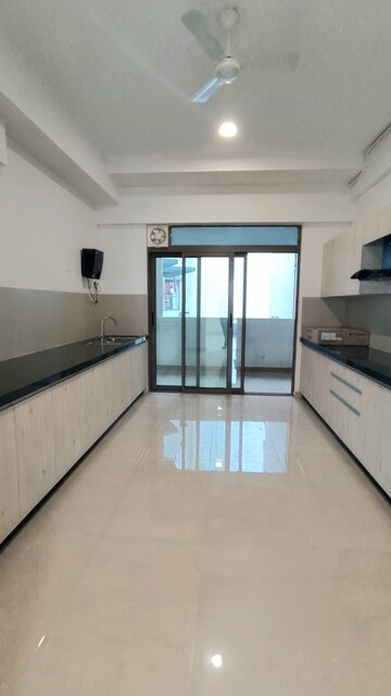 Room in 4 BHK Apartment at Adani Ten BKC, Bandra East – for Sale