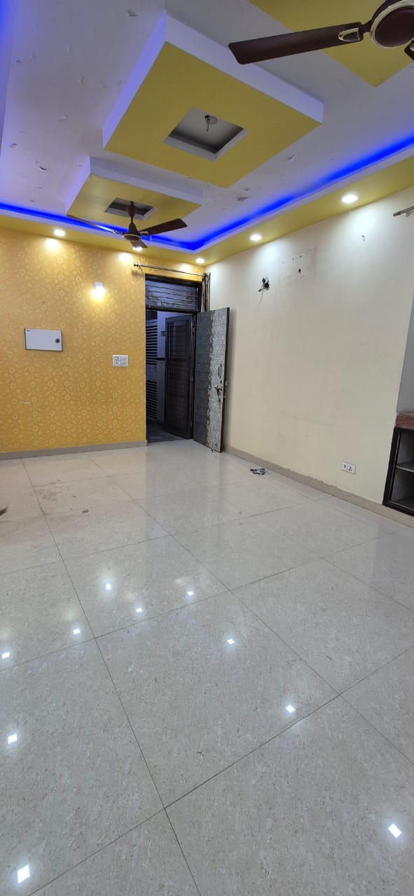 2 BHK Builder Floor For Sale in Vikas Puri