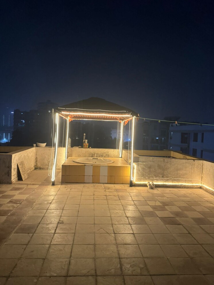  Parking, maya-garden-city 4 Bedroom 2420 Sq.Ft. Apartment In Lohgarh Zirakpur 8791117