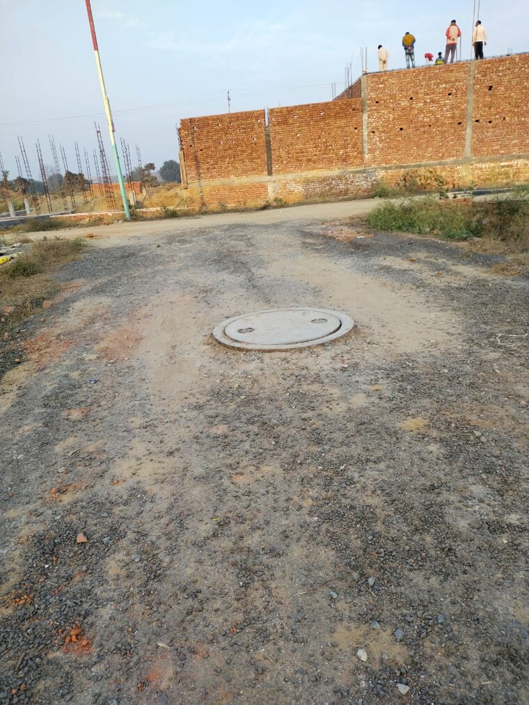 undefined, irish-platinum  90 Sq.Yd. Plot In Sector 10 Greater Noida Greater Noida 8791075