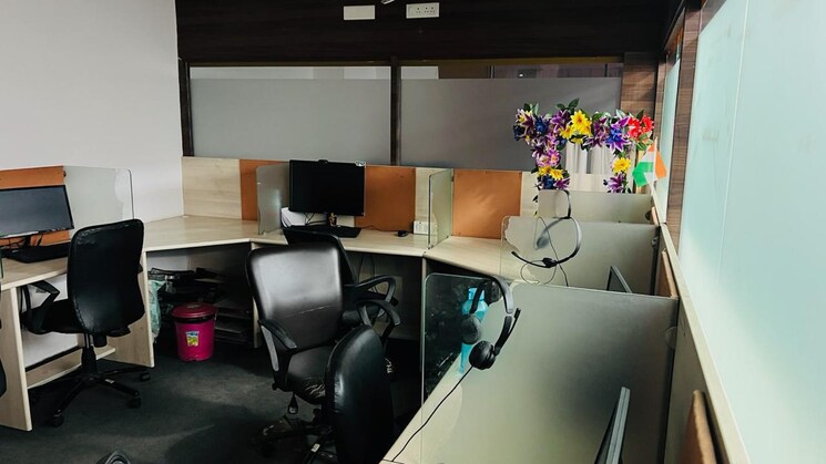 Team Area, venus-atlantis Commercial Office Space 2399 Sq.Ft. In Prahlad Nagar Ahmedabad 8791076
