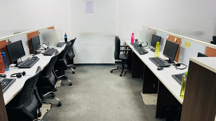 Team Area, venus-atlantis Commercial Office Space 2399 Sq.Ft. In Prahlad Nagar Ahmedabad 8791076