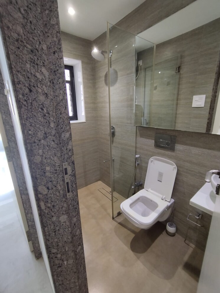 Bathroom, union-park-khar-west 3 Bedroom 1600 Sq.Ft. Apartment In Khar West Mumbai 8791090