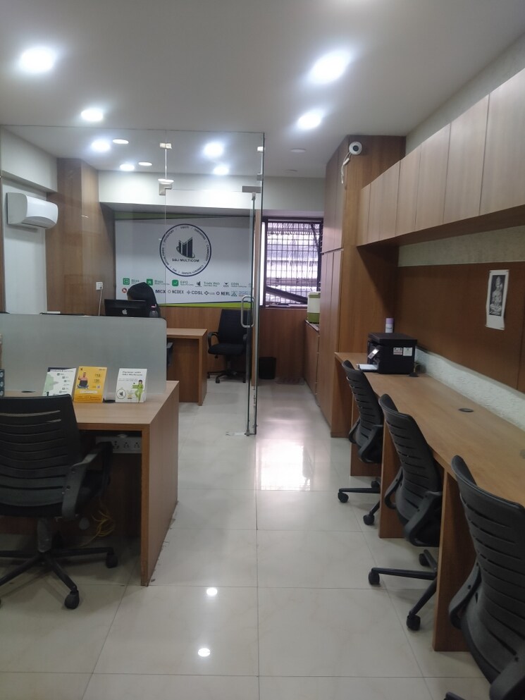Floor Plan, majura gate Commercial Office Space 600 Sq.Ft. In Majura Gate Surat 8791107