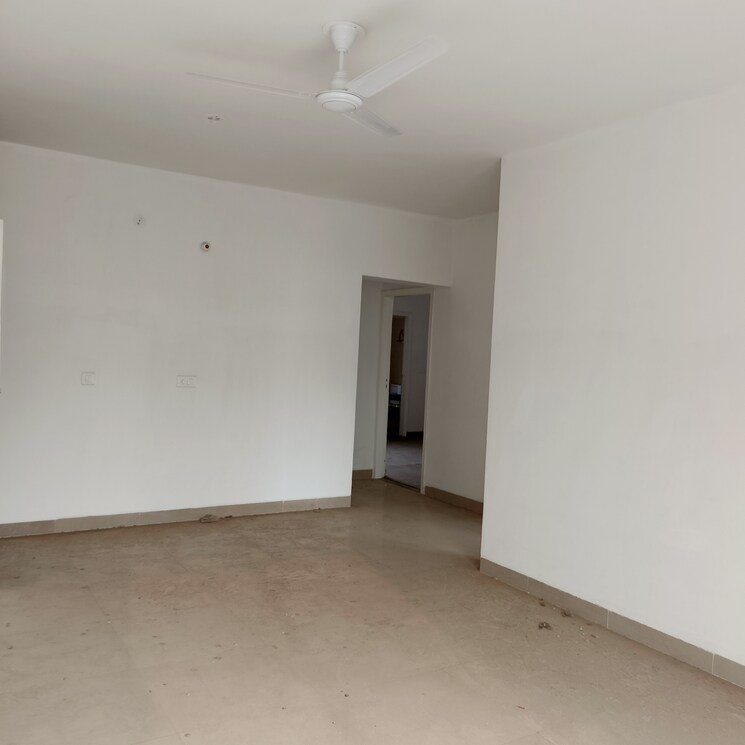 Room, bptp-park-81 3.5 Bedroom 300 Sq.Yd. Builder Floor In Sector 81 Faridabad 8791123