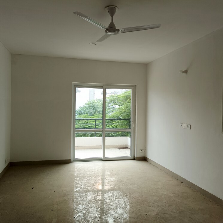 Living Room, bptp-park-81 3.5 Bedroom 300 Sq.Yd. Builder Floor In Sector 81 Faridabad 8791123