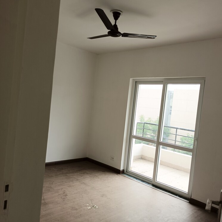 Room, bptp-park-81 3.5 Bedroom 300 Sq.Yd. Builder Floor In Sector 81 Faridabad 8791123