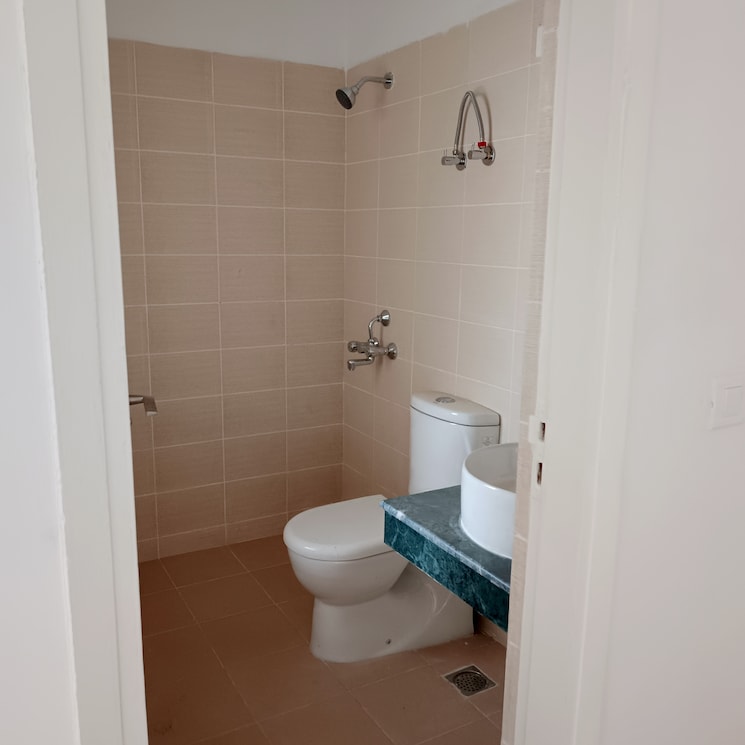 Bathroom, bptp-park-81 3.5 Bedroom 300 Sq.Yd. Builder Floor In Sector 81 Faridabad 8791123