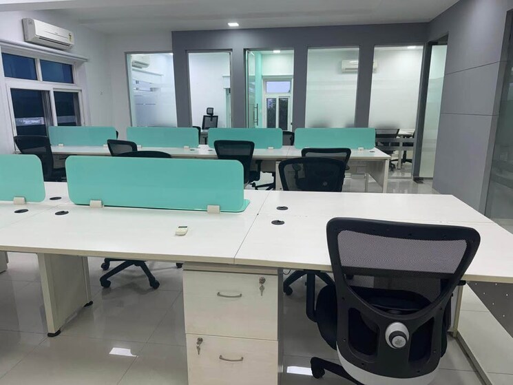 Team Area, scheme 140 Commercial Office Space 2350 Sq.Ft. In Scheme 140 Indore 8790942