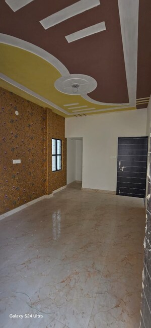 Room in 4 BHK Villa at Paharia – for Sale