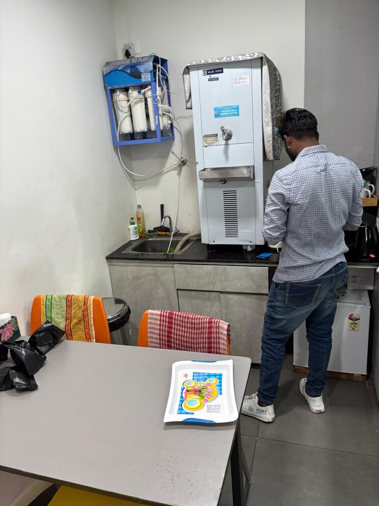 Team Area, navratna-corporate-park Commercial Office Space 1925 Sq.Ft. In Ashok Vatika Ahmedabad 8791109