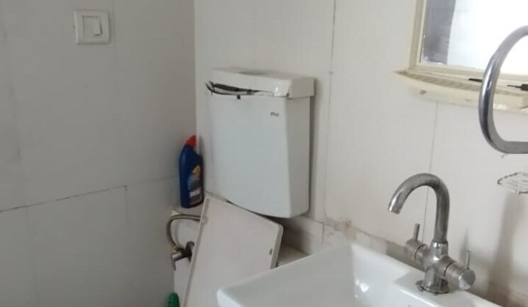 Bathroom, shipra-riviera 1 Bedroom 750 Sq.Ft. Apartment In Gyan Khand Ghaziabad 8790876