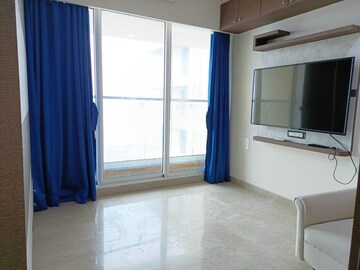 Room in 3 BHK Apartment at Joy Legend, Khar West – for Rent