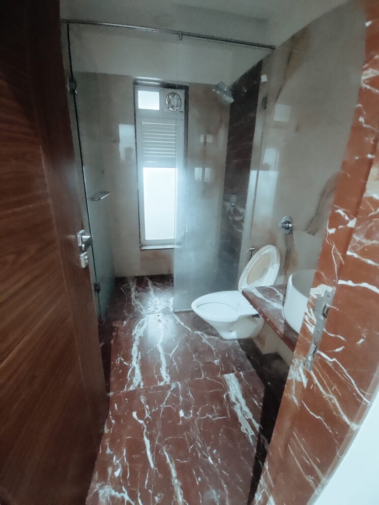 Bathroom, blue-bird-mansion 3 Bedroom 1400 Sq.Ft. Apartment In Khar West Mumbai 8791138