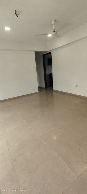 Room in 3 BHK Apartment at S Raheja Hari Bhavan, Khar West – for Sale