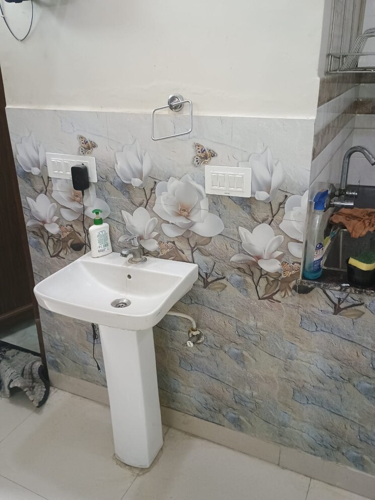 Master Bedroom, kd-block-rwa-ashok-vihar 1 RK 350 Sq.Ft. Apartment In Ashok Vihar Delhi 8791168