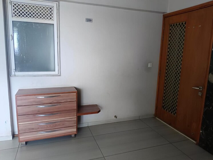 Room, sindhubhavan 4 Bedroom 4610 Sq.Ft. Apartment In Sindhubhavan Ahmedabad 8791185