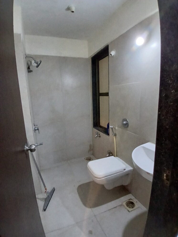 Bathroom, conwood-astoria 1 Bedroom 507 Sq.Ft. Apartment In Goregaon East Mumbai 8791192