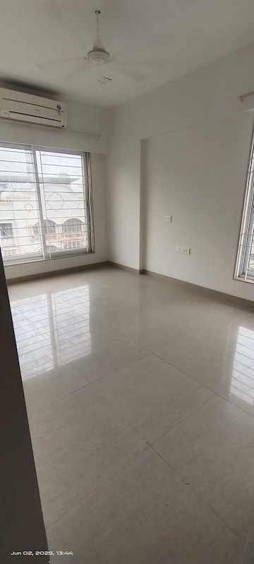 3 BHK Apartment For Rent in S Raheja Hari Bhavan, Khar West