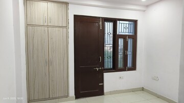 Room in 3 BHK Apartment at Naubasta – for Sale