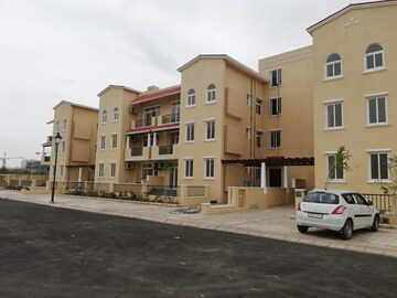 4 BHK Builder Floor For Rent in Emaar MGF Emerald Hills, Sector 65