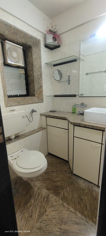 Bathroom in 4 BHK Apartment at Bandra West – for Rent