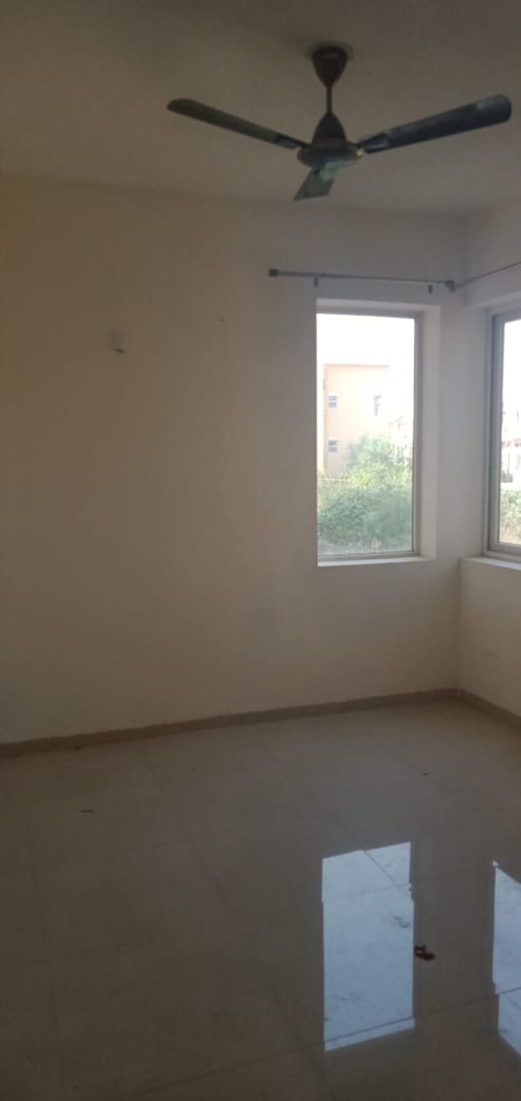 Room, emaar-mgf-emerald-hills 4 Bedroom 1750 Sq.Ft. Builder Floor In Sector 65 Gurgaon 8791214