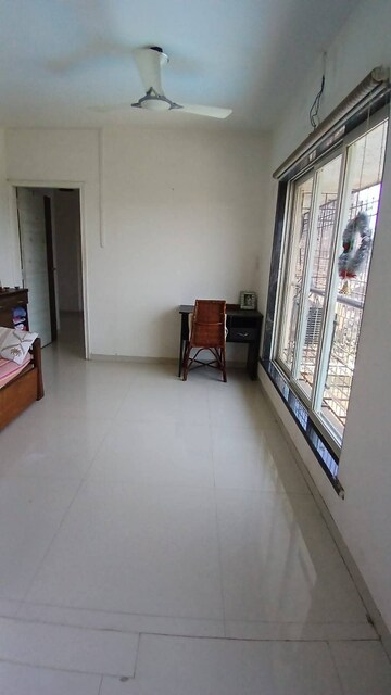 Room in 2.5 BHK Apartment at Azad Nagar – for Rent