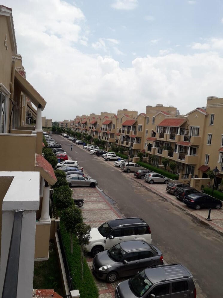 Exterior View, emaar-emerald-floors-select 4 Bedroom 2000 Sq.Ft. Builder Floor In Sector 65 Gurgaon 8791354