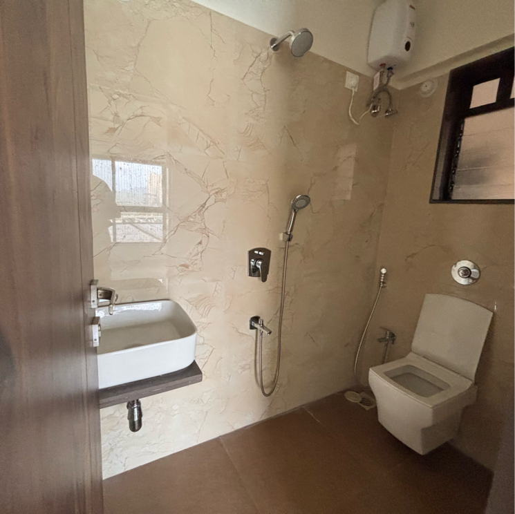Bathroom, kandivali east 2 Bedroom 575 Sq.Ft. Apartment In Kandivali East Mumbai 8791351