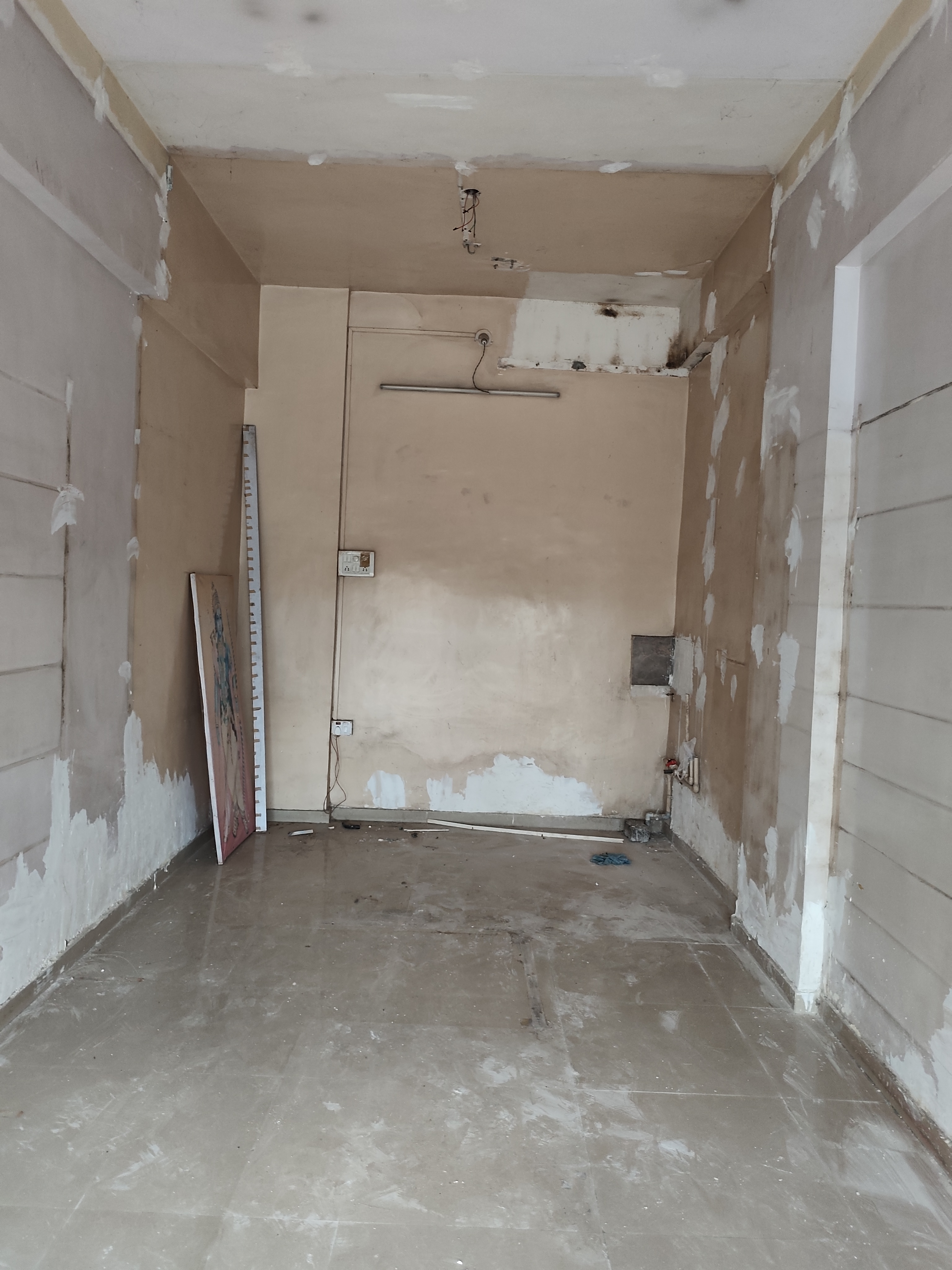 Retail Shop For Rent in Agarwal Vrindavan Gardens