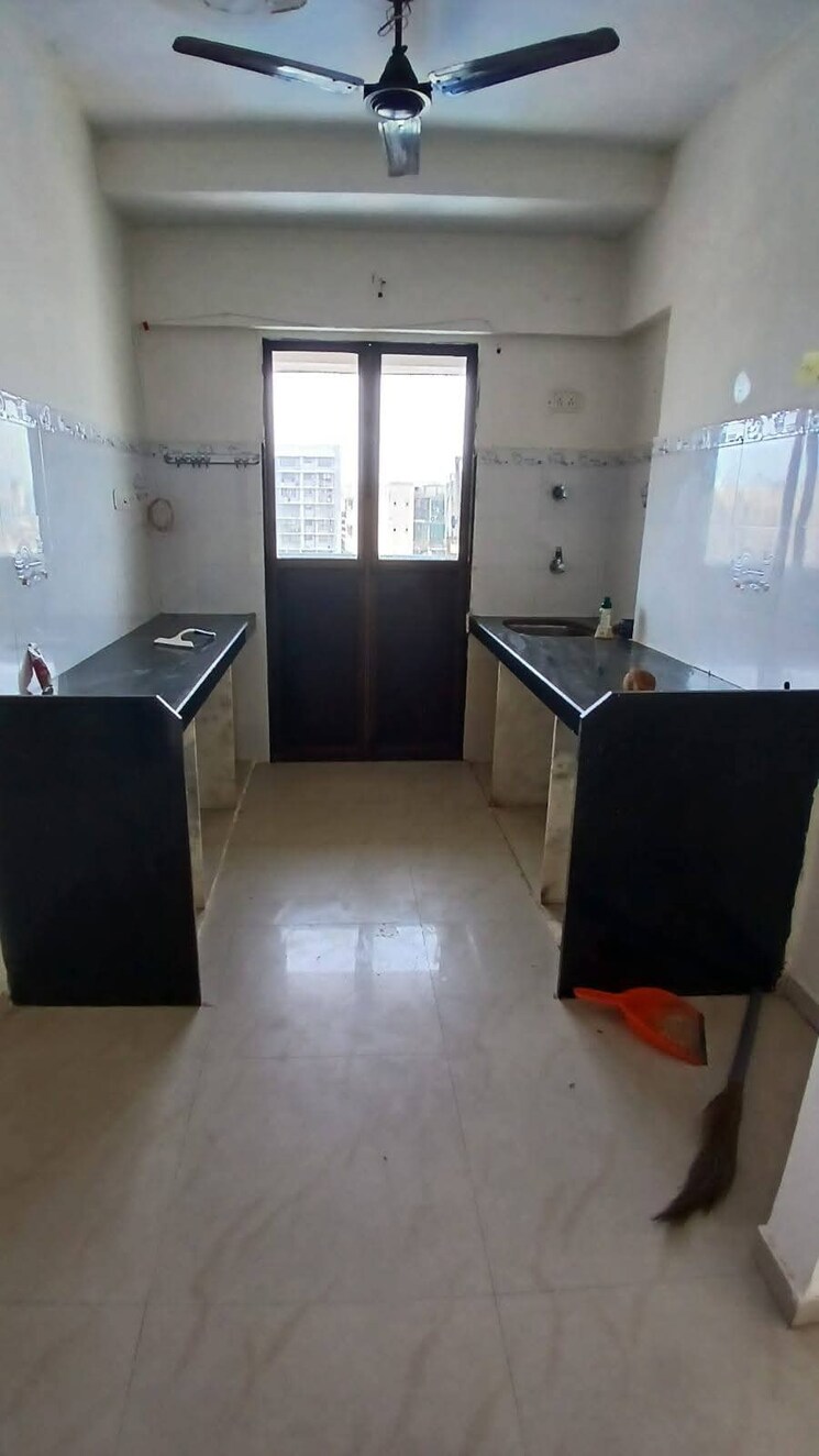 Kitchen, azad nagar 1 Bedroom 350 Sq.Ft. Apartment In Azad Nagar Mumbai 8791367