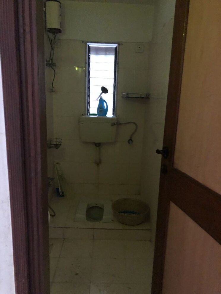 Bathroom, sarkar-residency 1 Bedroom 500 Sq.Ft. Apartment In Mazgaon Mumbai 8791386