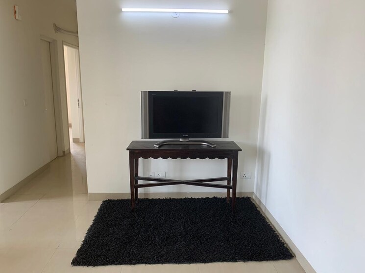 Bedroom, emaar-emerald-estate 2 Bedroom 1020 Sq.Ft. Apartment In Sector 65 Gurgaon 8791387