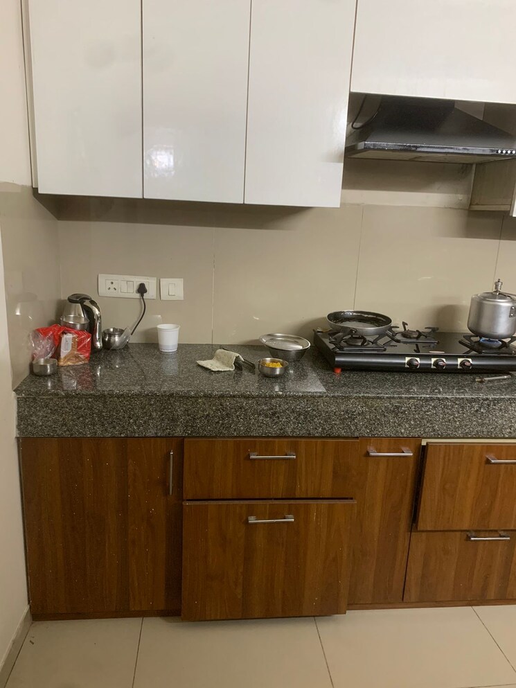 Kitchen, emaar-emerald-estate 2 Bedroom 1020 Sq.Ft. Apartment In Sector 65 Gurgaon 8791387