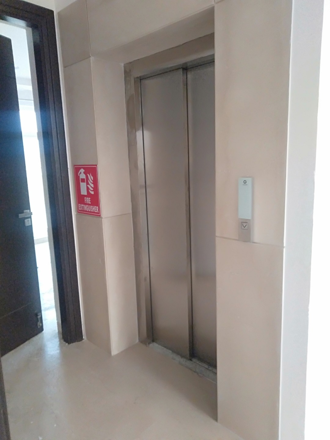 2 BHK + Study Room Apartment For Rent in Emaar Emerald Estate