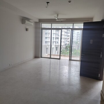 Room in 3 BHK Apartment at M3M Merlin, Sector 67 – for Rent