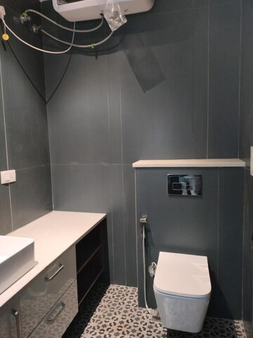 Furnished Amenities in 3 BHK Apartment at M3M Merlin, Sector 67 – for Rent