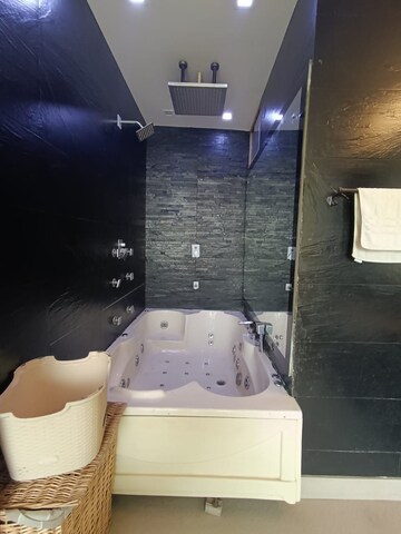 Bathroom in 2 BHK Independent House at Preet Vihar – for Rent