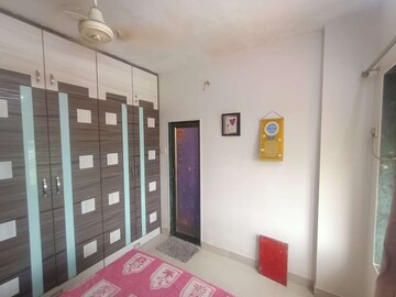 Bedroom in 2 BHK Apartment at Sai Mangal CHS Kandivali, Kandivali West – for Rent