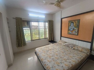 Bedroom in 2 BHK Apartment at Sai Mangal CHS Kandivali, Kandivali West – for Rent