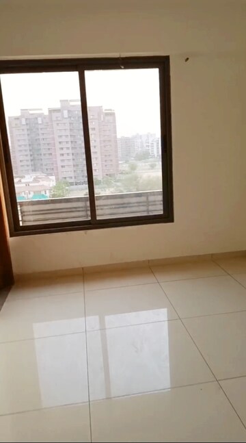 Master Bedroom in 3 BHK Apartment at Chandkheda – for Rent