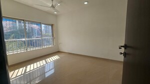 Room in 2.5 BHK Apartment at Gundecha Symphony, Andheri West – for Sale