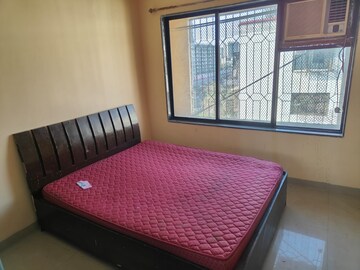Master Bedroom in 2 BHK Apartment at Shree Adinath Towers, Borivali East – for Rent