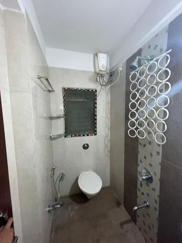 Bathroom, shree-satya-shankar-residency 1.5 Bedroom 580 Sq.Ft. Apartment In Manpada Thane 8791467